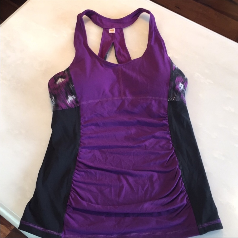 Lucy workout top